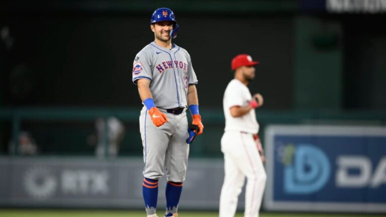 Luis Torrens responde para la causa de los Mets
