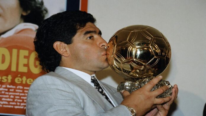 Ordenan incautación del Balón de Oro de Maradona