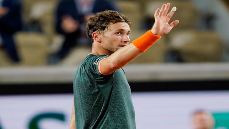 Casper Ruud le ganó a Fritz el boleto a 4tos de final