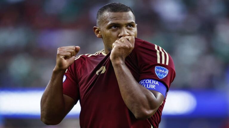 Rondón y Romo le entregaron la clasificación a Venezuela