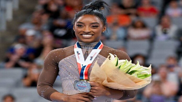 Simone Biles conquistó su noveno título nacional con la mira puesta en París