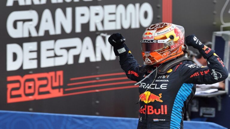 Verstappen venció por tercer año seguido en España