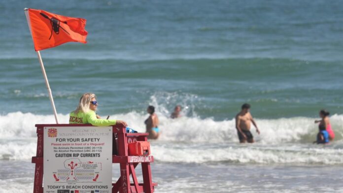 La corriente de resaca deja seis muertos en Florida en el comienzo del verano