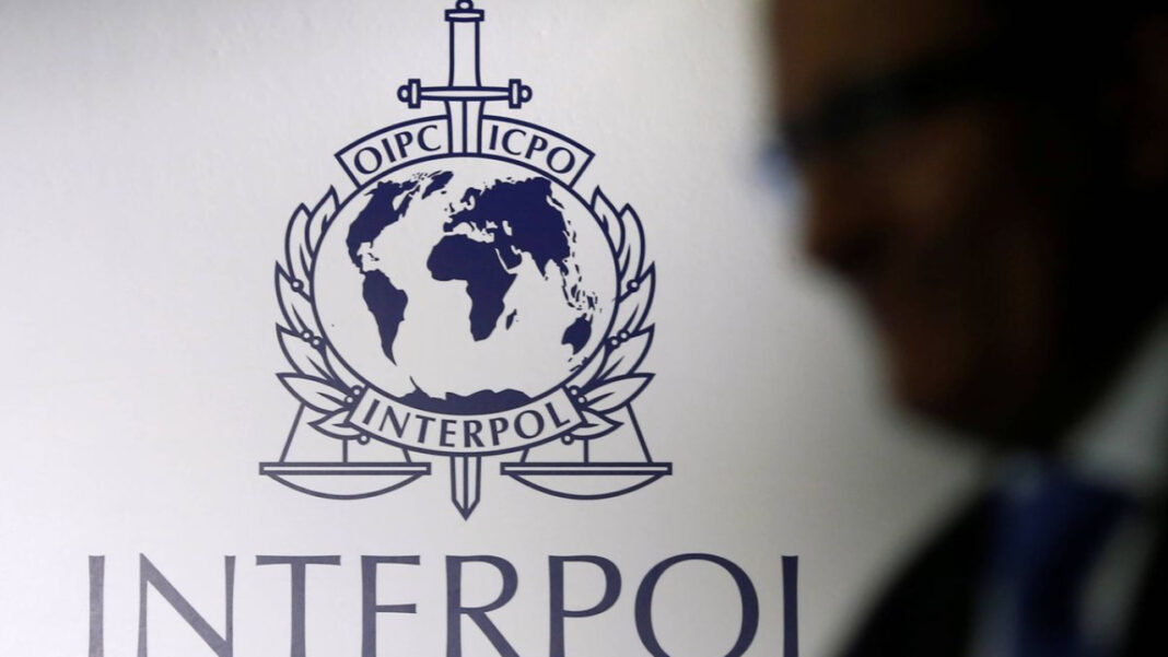 Interpol emite una notificación roja contra exlegislador de Bahamas por cargos criminales