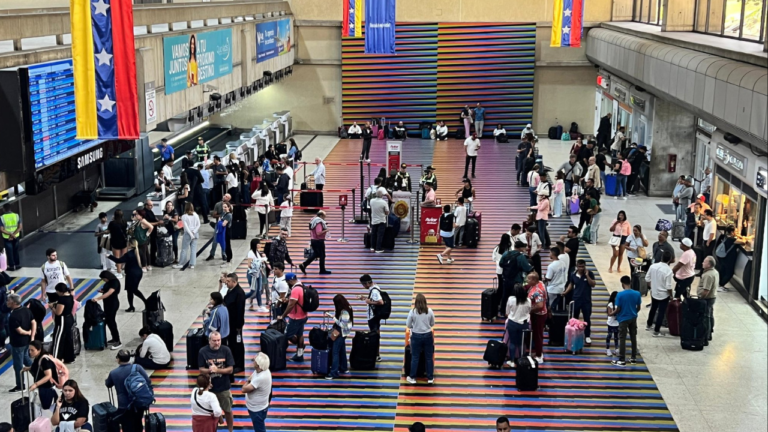 Aeropuerto de Maiquetía mantiene operatividad al 100%