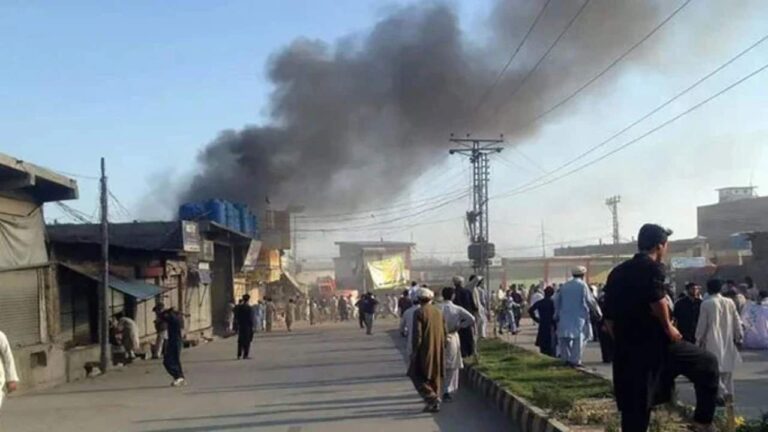 Al menos 43 muertos y 151 heridos tras días de violencia tribal en noroeste de Pakistán