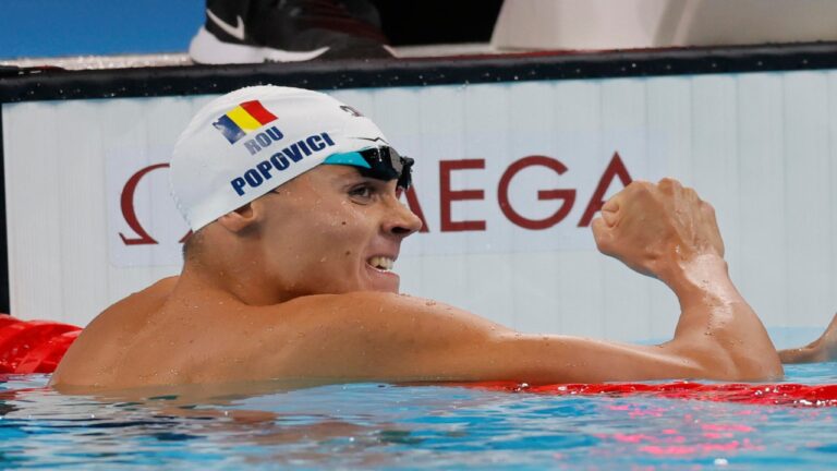Popovici volvió a la cima de la natación mundial