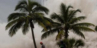 El huracán Beryl, ya como categoría 2, se acerca al Caribe mexicano