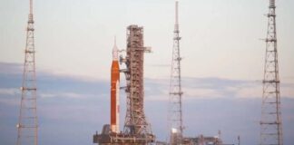 Llega a Cabo Cañaveral el cohete de la NASA que se usará en la misión lunar Artemis II