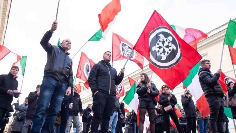 Piden disolver grupos neofascistas en Italia luego de agresión a periodista de ‘La Stampa’