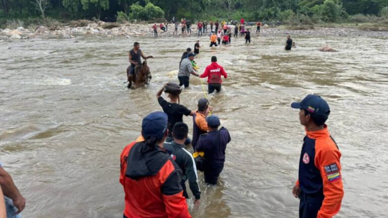 Más de 30 familias resultaron afectadas por crecida del río Amana en Monagas