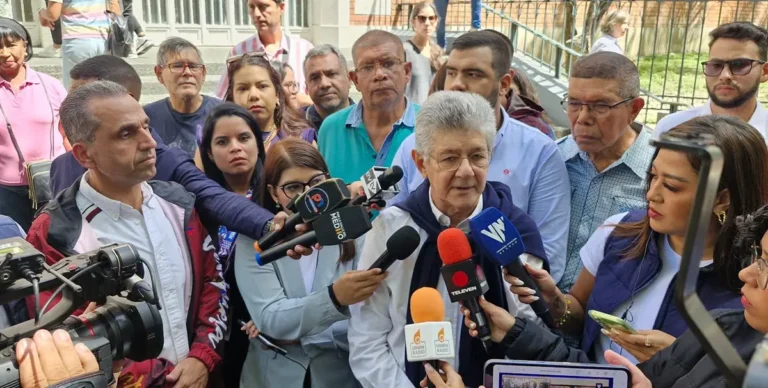 Ramos Allup calificó de «trascendental» esta elección presidencial