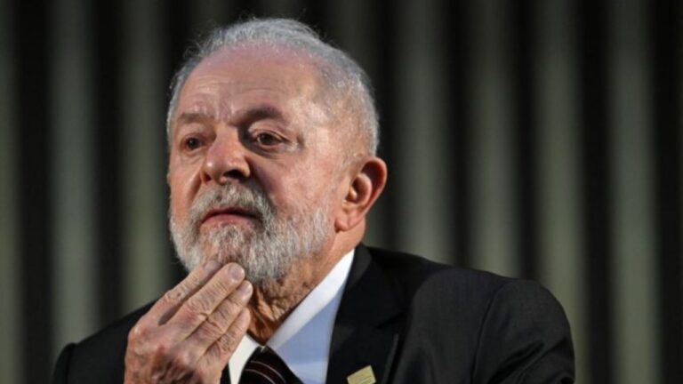 Lula sale en defensa de Gustavo Petro y destaca la importancia del "debido proceso legal"