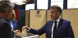 Macron esperará a que se estructure la nueva Asamblea para decidir sobre el Gobierno
