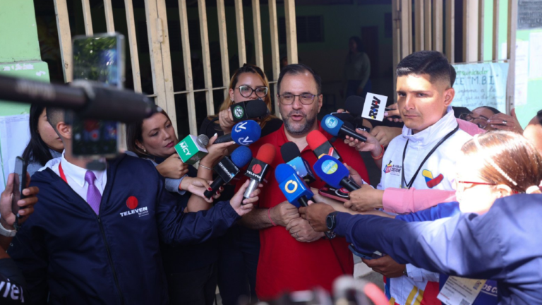 Canciller resalta confianza de electores durante los comicios