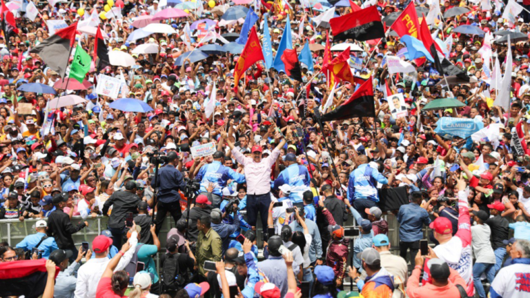 Maduro pide «amor y voto» de los trujillanos ante las presidenciales