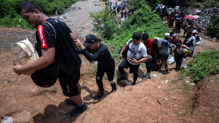 Panamá cerró pasos de acceso en el Darién para «canalizar» flujo de migrantes