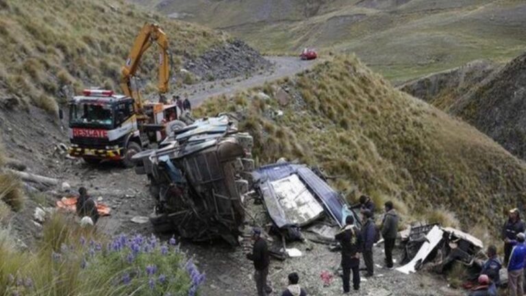 16 muertos dejó accidente de autobús boliviano que se dirigía a Chile