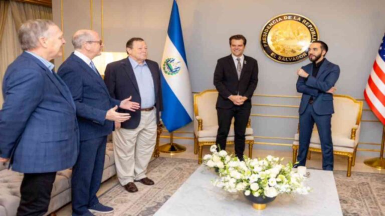 Presidente Bukele recibió en Casa Presidencial a congresistas republicanos de EEUU