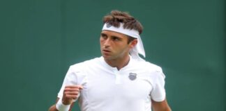 Tomas Etcheverry avanzó a segunda ronda en Wimbledon