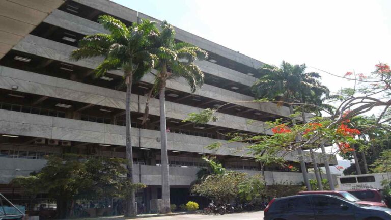 Empleados de la Universidad de Carabobo aseguran que los ingresos que perciben son insuficientes