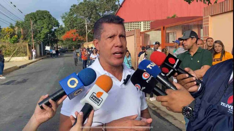 Falcón insiste en que “el voto es el único instrumento de cambio real”