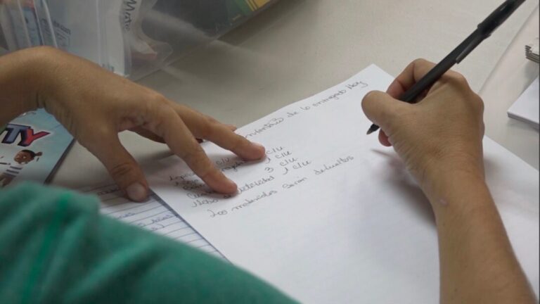 Solo 23 niños venezolanos de unos 2 mil fueron aceptados en escuelas de Trinidad y Tobago