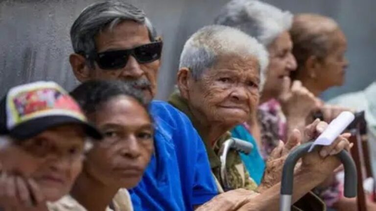 Convite exhorta a mejorar políticas de protección al adulto mayor en el país