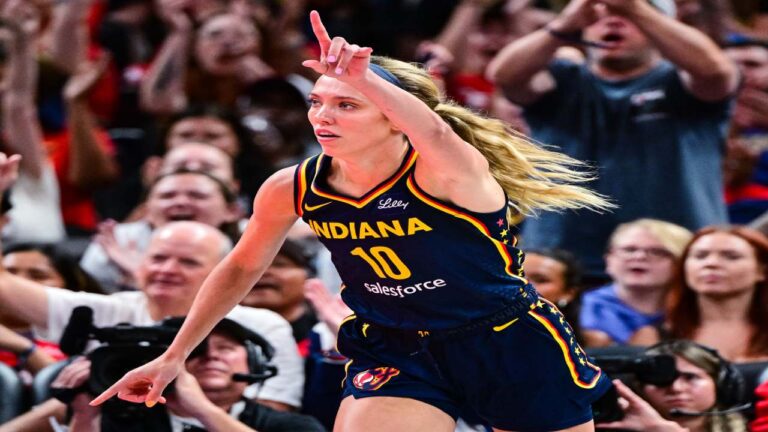 Caitlin Clark batió récord de asistencias para una novata en la WNBA