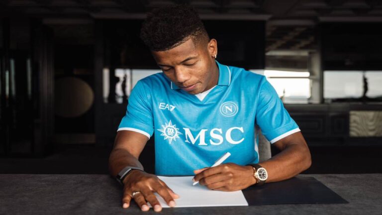David Neres blinda la delantera del Napoli