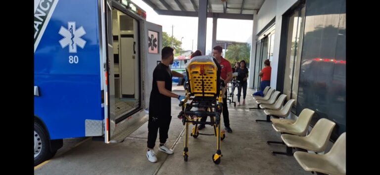Autobús con migrantes se accidenta en Panamá y deja 18 heridos