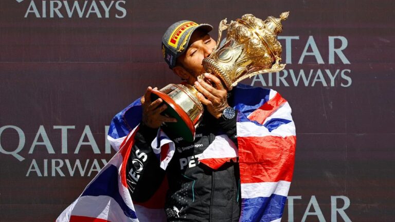 Hamilton no cree que Mercedes pueda pelear por el título en este 2024