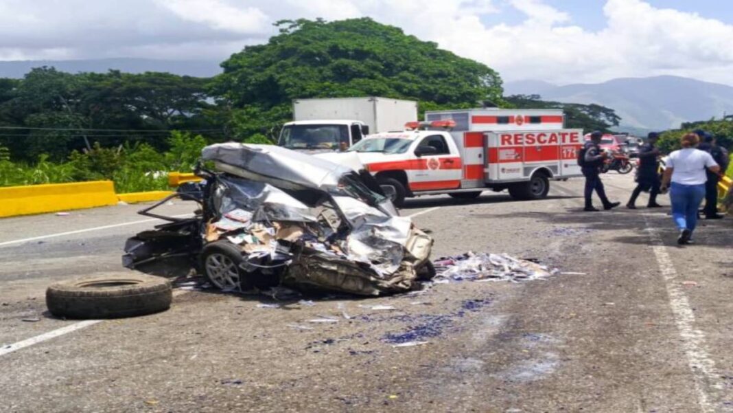 Accidente de tránsito en Yaracuy deja 7 lesionados y 16 vehículos involucrados