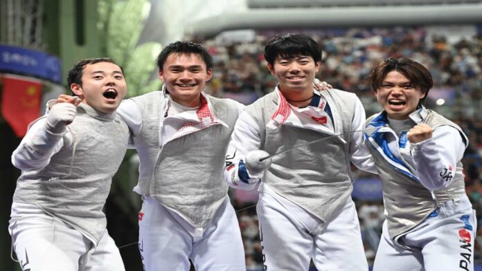 Japón se llevó el primer oro en florete de equipo masculino de su historia