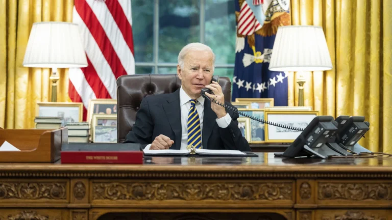 Biden aborda con emir catarí y presidente egipcio los esfuerzos para lograr tregua en Gaza