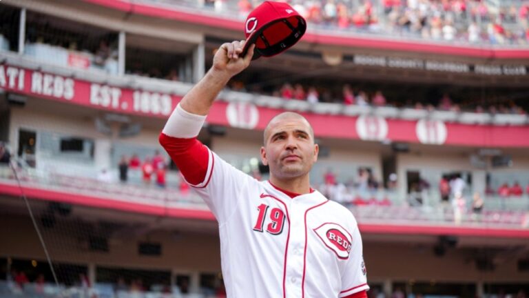 Joey Votto anunció su retiro como profesional