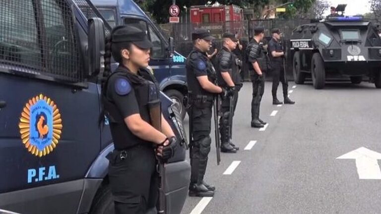 Policía argentina detiene a diputado prófugo tras ser acusado de pedofilia