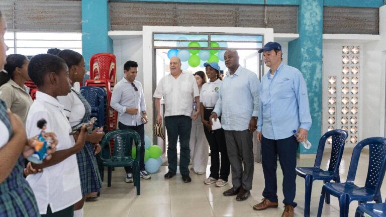 Cancilleres de Colombia y Panamá visitaron Capurganá, puerta de entrada al Darién
