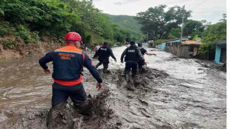 Más de 2.400 familias fueron atendidas en Sucre tras inundaciones por el paso de las lluvias