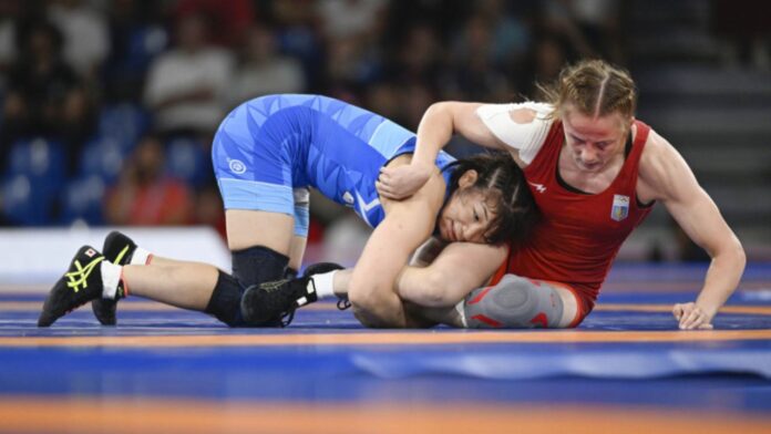 Sakura Motoki logró el tercer oro para Japón en la lucha femenina de París 2024