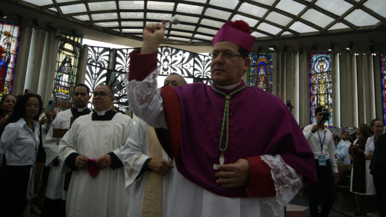 Llega a Barquisimeto el cuarto arzobispo nombrado por El Vaticano