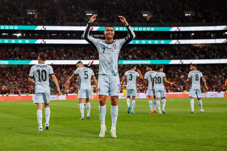 Cristiano Ronaldo llegó a los 900 goles oficiales en triunfo de Portugal
