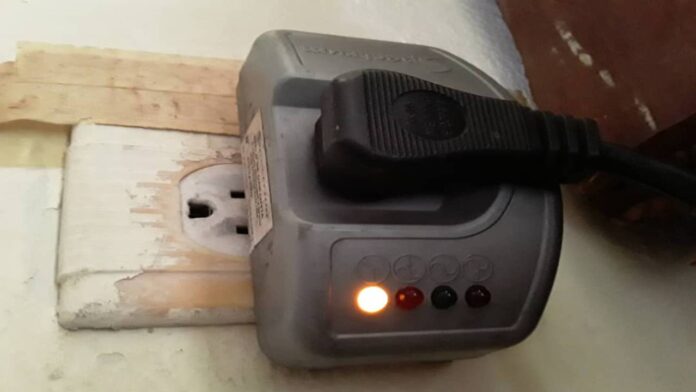 Reportan fluctuación eléctrica en varias zonas del país la tarde de este lunes #23Sep