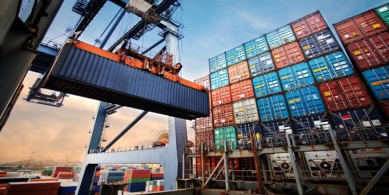 Falcón impulsa exportaciones a las islas ABC con apoyo bancario