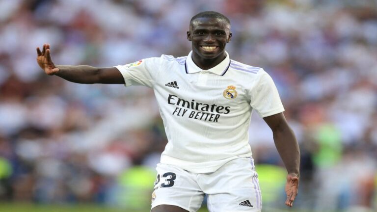 Ancelotti confirmó la renovación de Mendy con Real Madrid