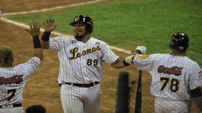 Jhonny Pereda no jugará esta temporada con Leones