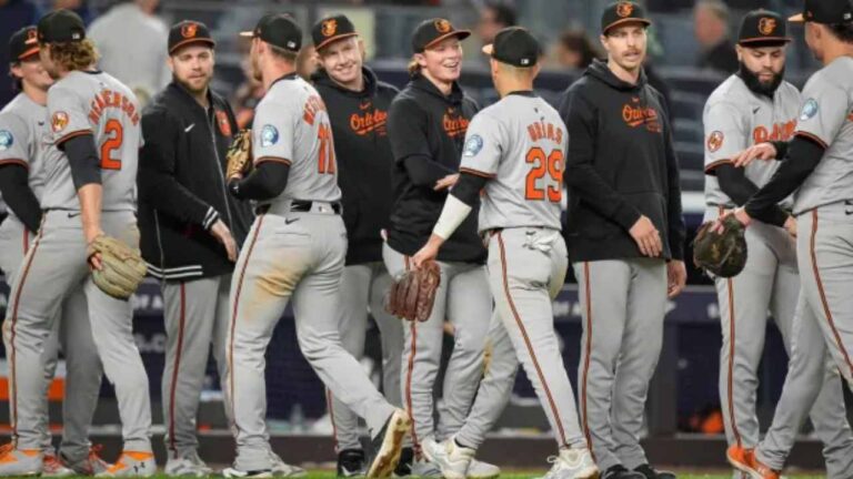 Orioles se niegan a entregar la división a los Yankees