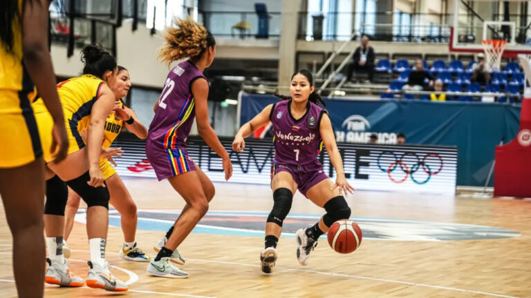 Venezuela venció a Ecuador y sigue en la pelea por el Sudamericano Femenino