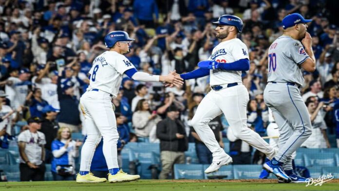 Los Dodgers tomaron la delantera con una implacable ofensiva