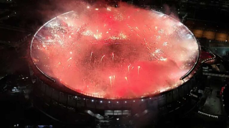 Clausuran estadio de River Plate por uso de pirotecnia en el partido ante Atlético Mineiro